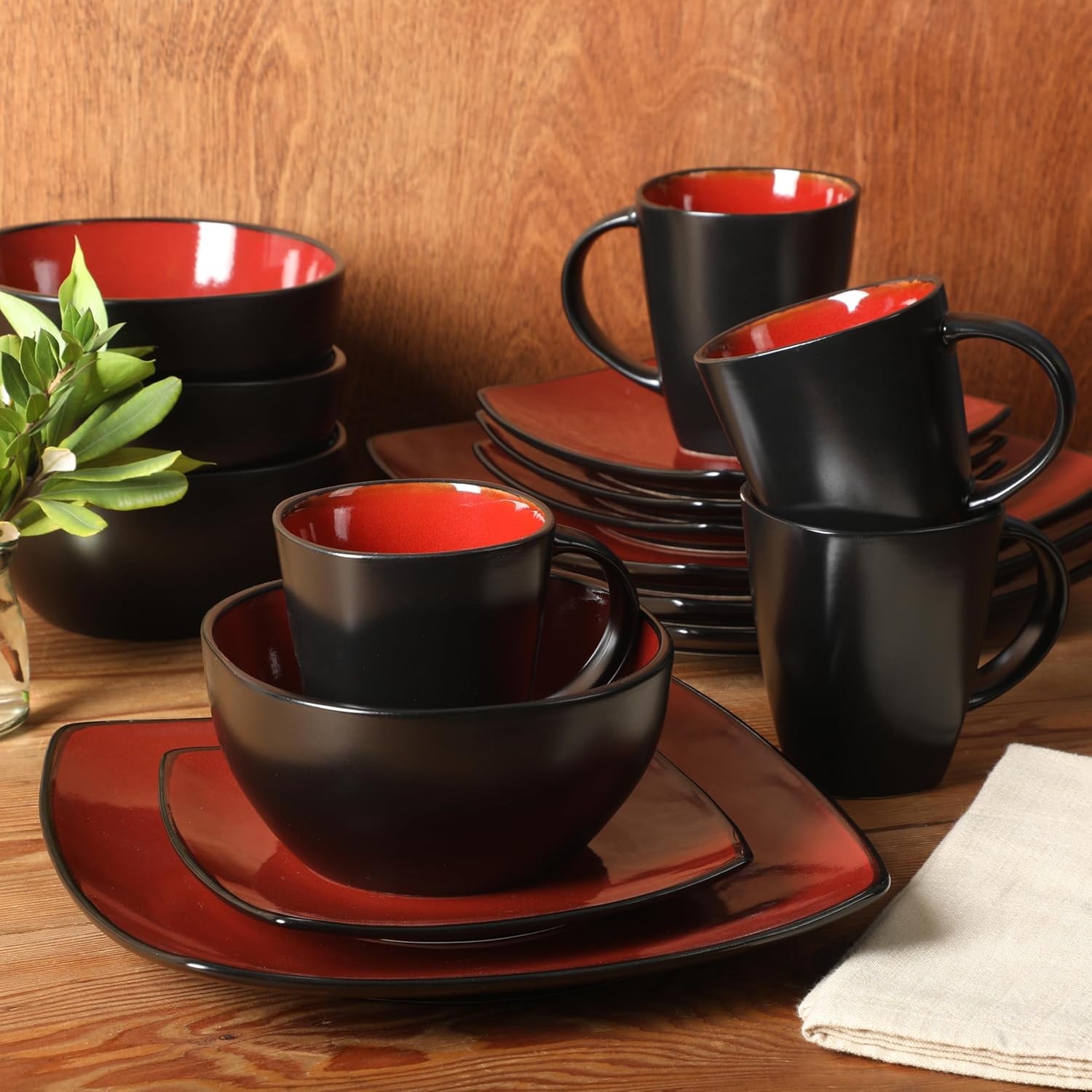 Square Reactive Glaze Dinnerware Set, Red, Service for 4 (16Pcs)